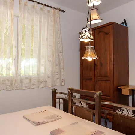 Tatil Evi House Markoc Grohote