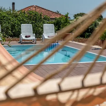 Tatil Evi House Markoc Grohote