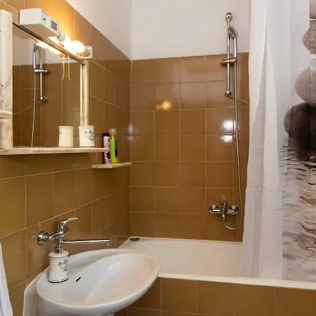 House Markoc Tatil Evi Grohote