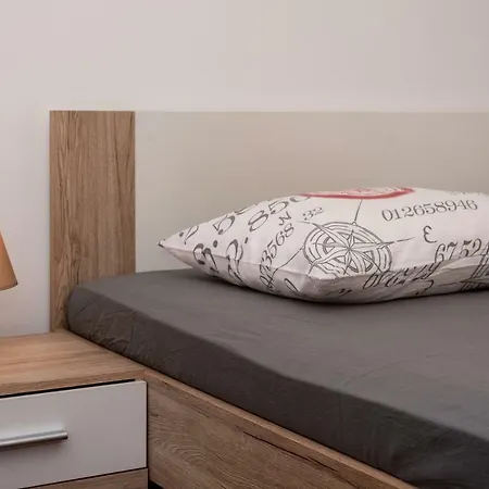 House Markoc Grohote